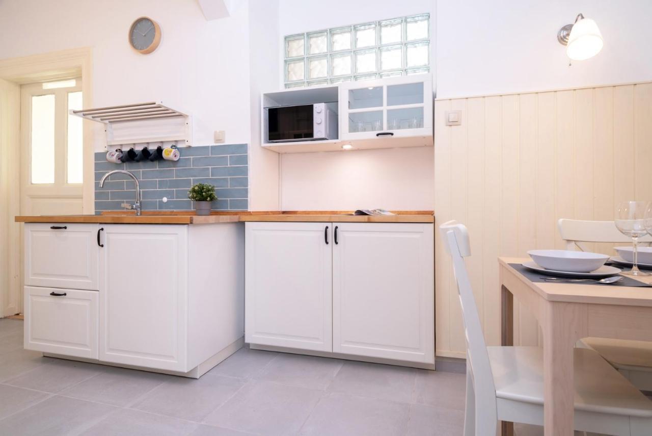 Blue Ribbon Apartment Budapest Bagian luar foto